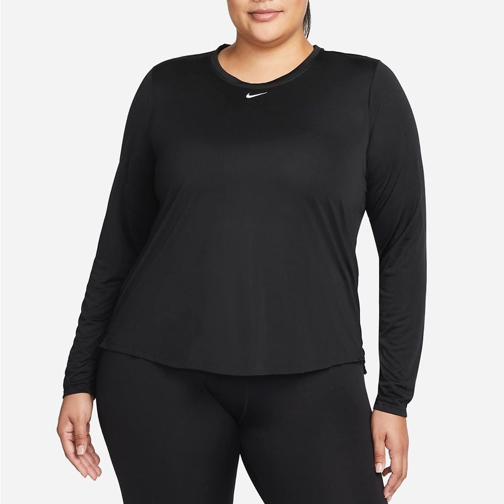 Nike Dri-Fit One Women’s Plus Size Long Sleeve Black Top Size 1X NWT